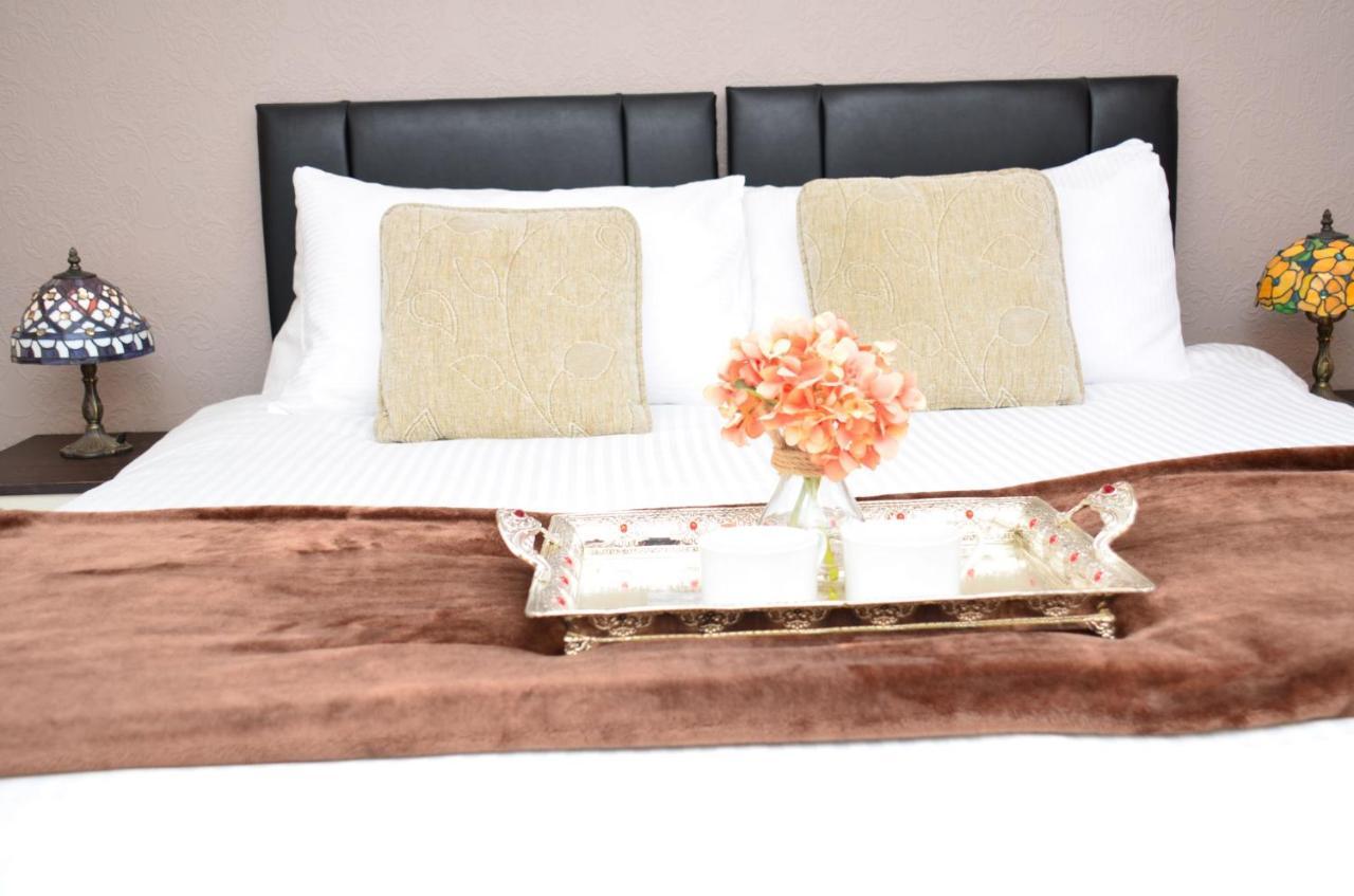 Dreams Serviced Accommodations- Staines/Heathrow Stanwell Zewnętrze zdjęcie