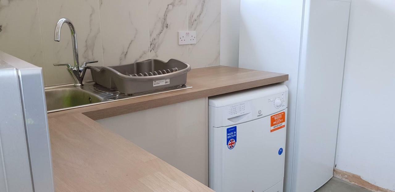 Dreams Serviced Accommodations- Staines/Heathrow Stanwell Zewnętrze zdjęcie