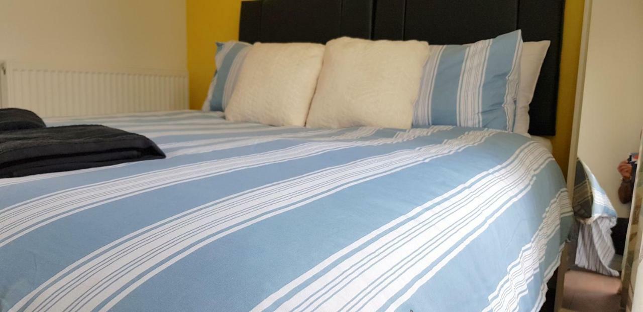 Dreams Serviced Accommodations- Staines/Heathrow Stanwell Zewnętrze zdjęcie